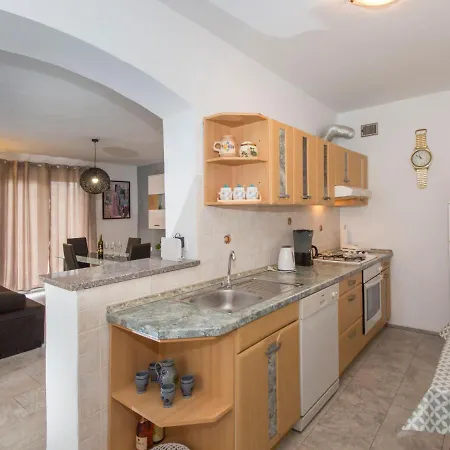 Korina By Interhome Labin (Istria)